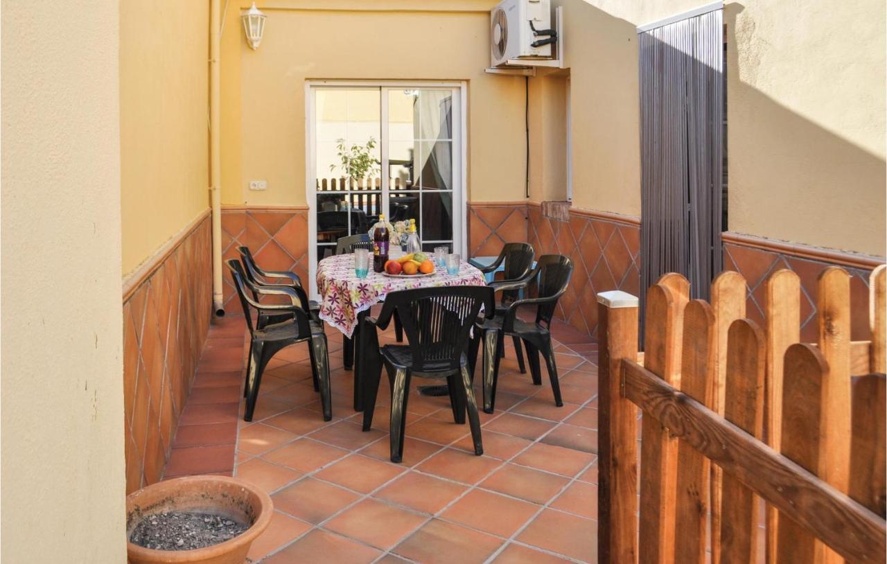 Cozy Home In Olivares With Outdoor Swimming Pool Exterior foto